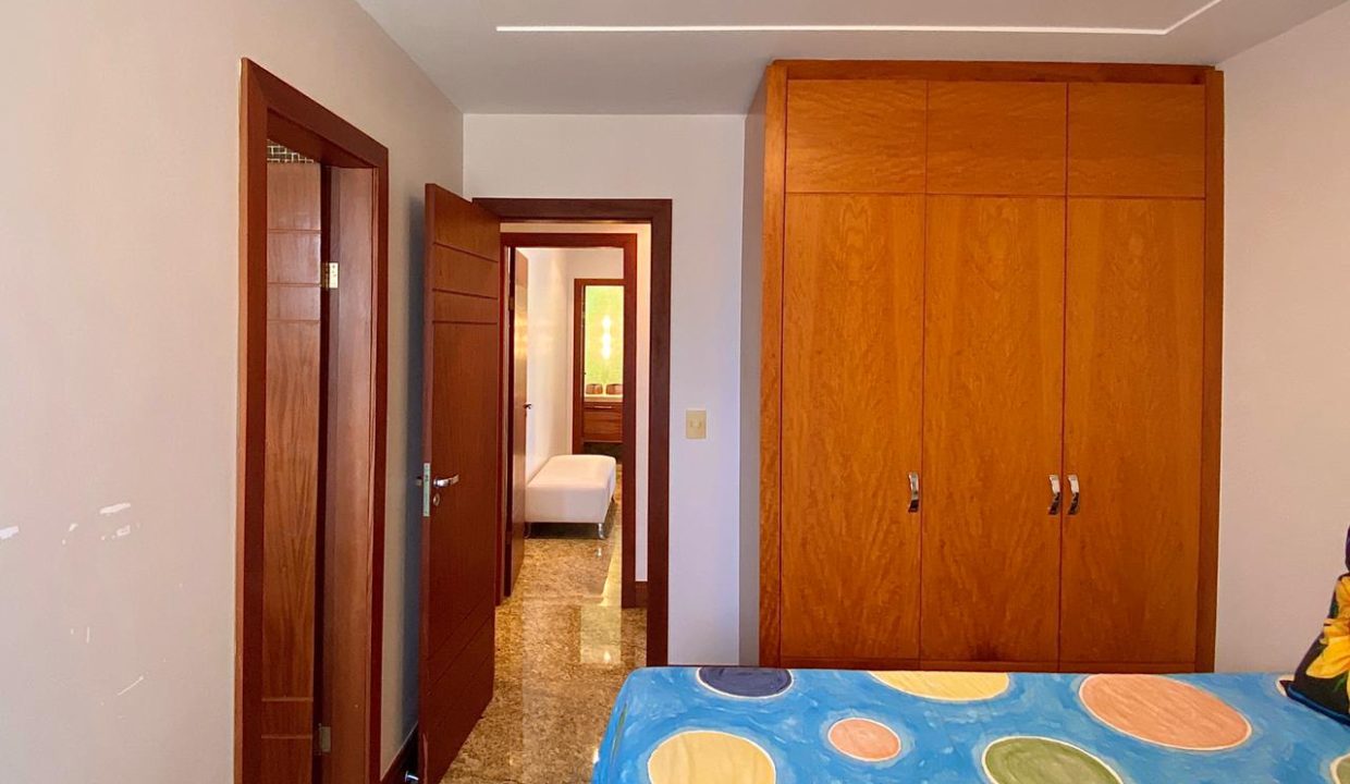 714f346a-7303-4d3e-9376-6a3df6d48745