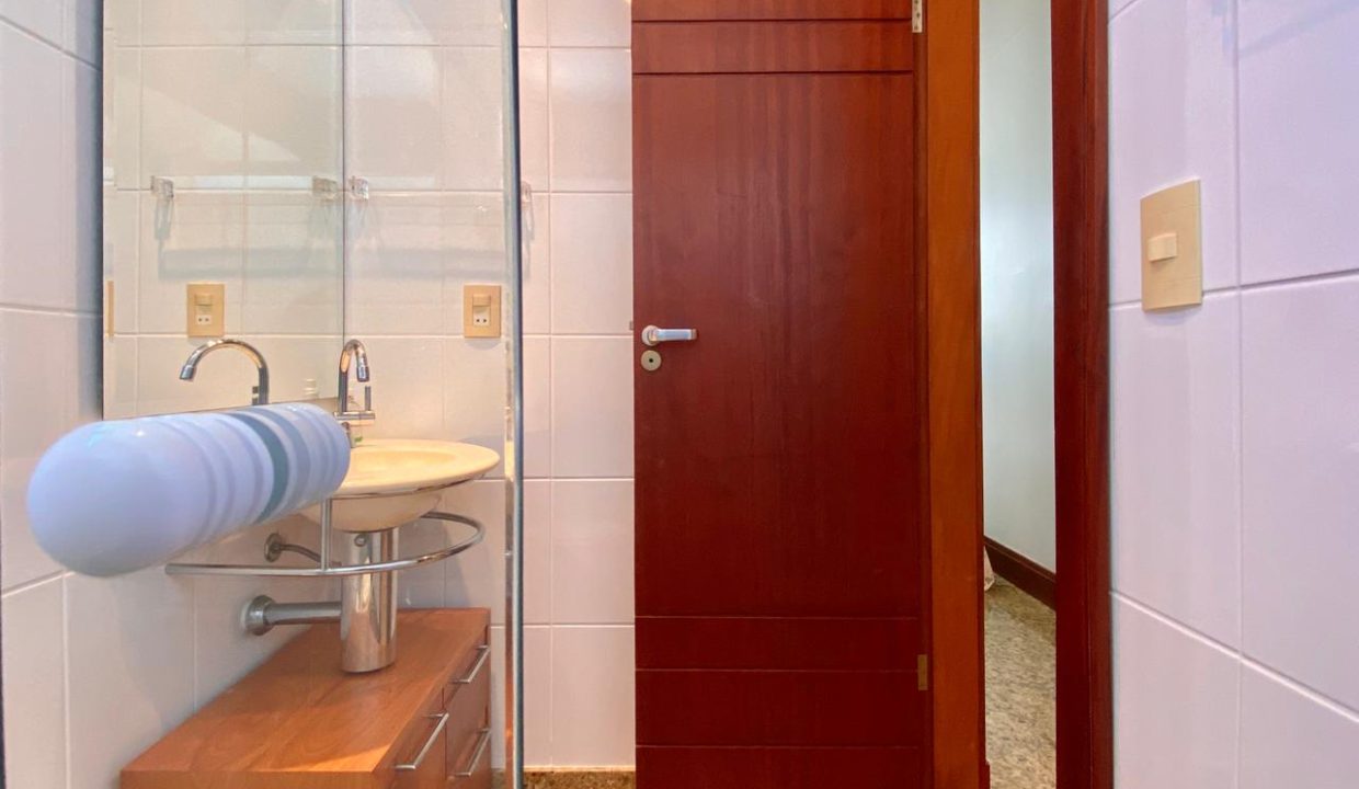 e1cebfb7-719f-46c3-baca-a88ecf827929